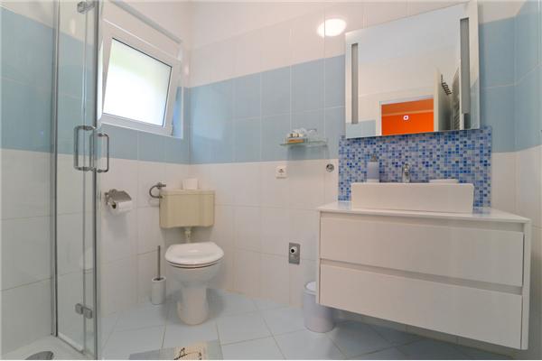 Apartment A1, for 6 persons