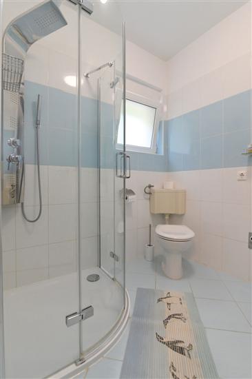 Apartment A1, for 6 persons