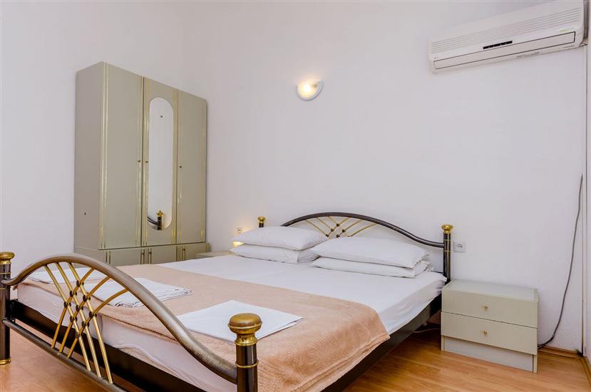 Apartment A7, for 2 persons