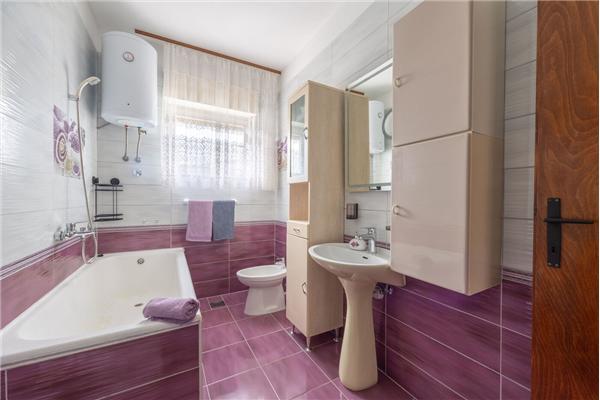 Apartment A1, for 6 persons