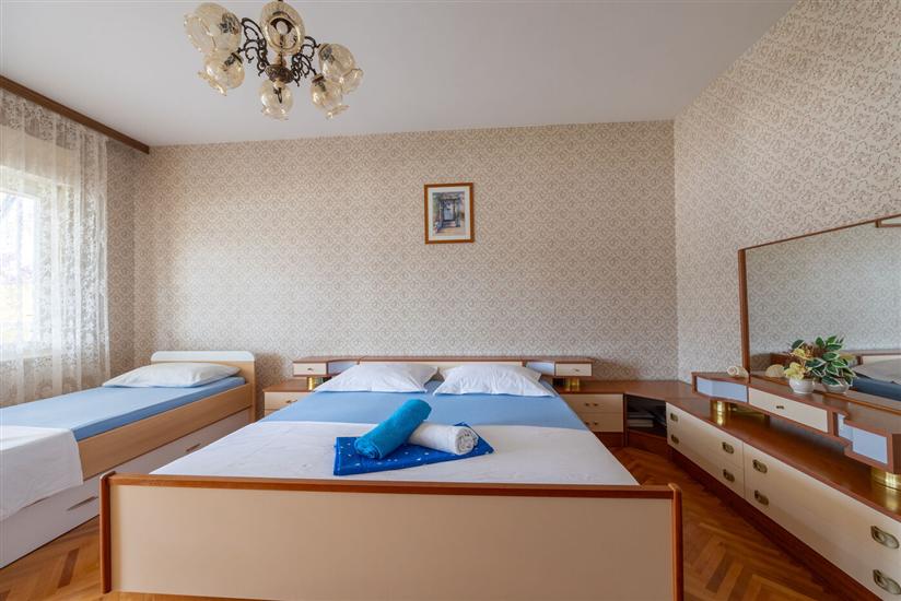 Apartment A1, for 6 persons