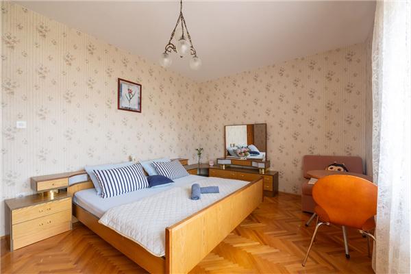 Apartment A1, for 6 persons