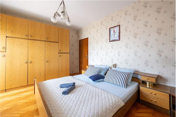 Apartment A1, for 6 persons