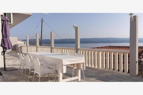 Apartment A1, for 6 persons