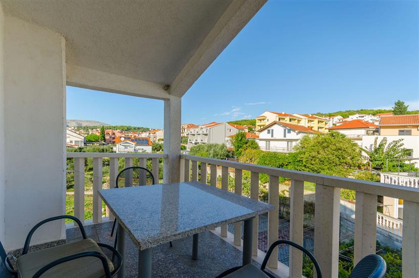 Apartment A6, for 3 persons