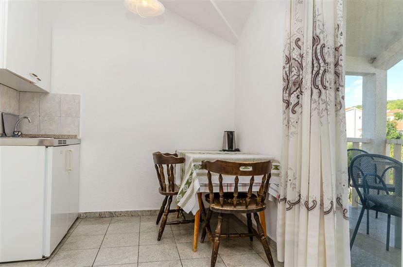 Apartment A9, for 3 persons