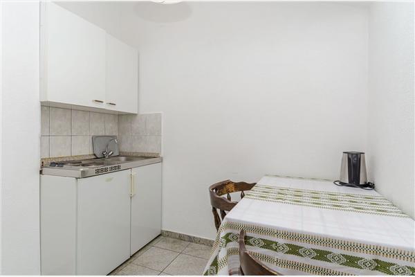 Apartment A9, for 3 persons