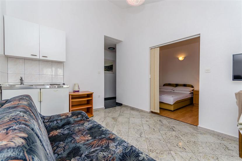 Apartment A8, for 2 persons