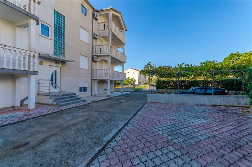 Apartments Jadran