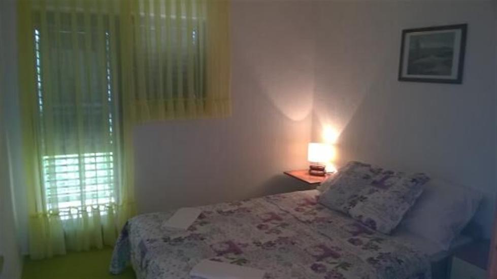 Apartment A2, for 6 persons