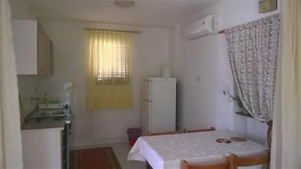 Apartment A2, for 6 persons