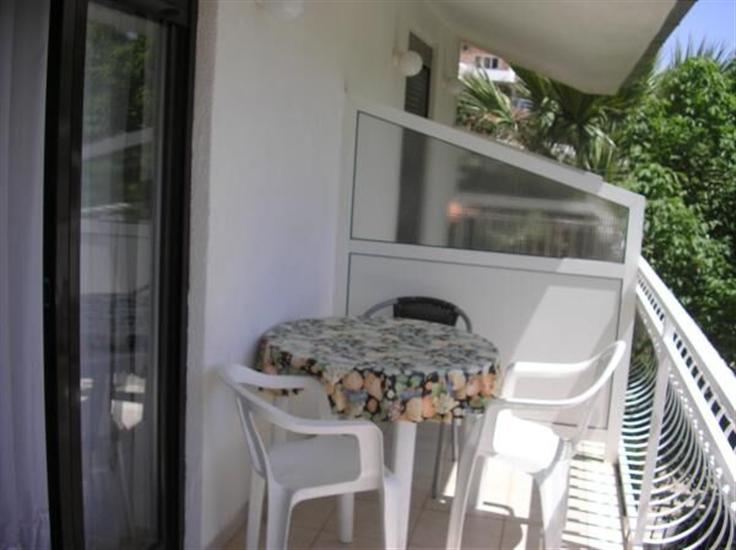 Apartment A4, for 3 persons