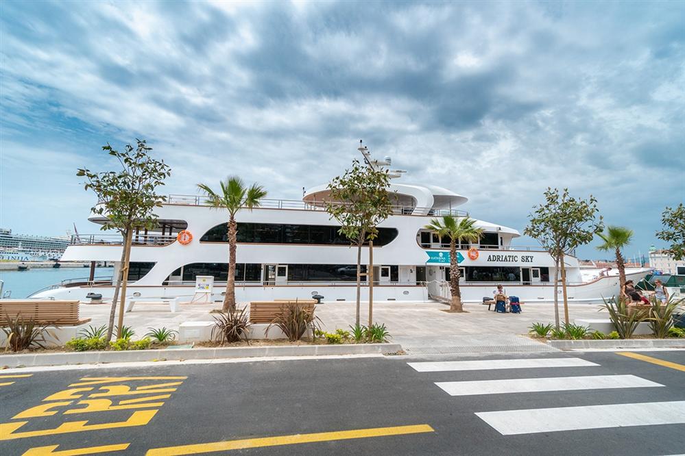 Adriatic-Sky-side-view