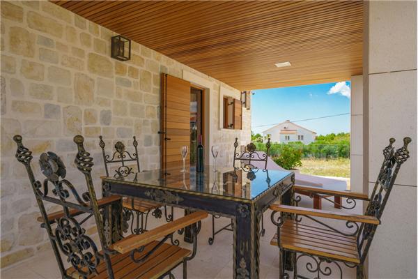 House K1, for 10 persons