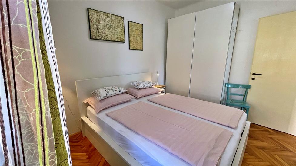 Apartment A2, for 3 persons