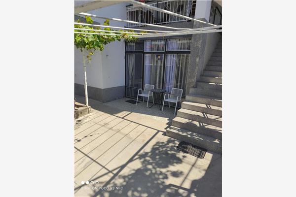 Apartment A1, for 9 persons