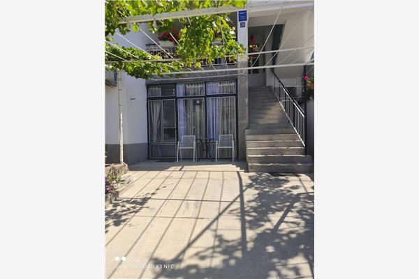 Apartment A1, for 9 persons