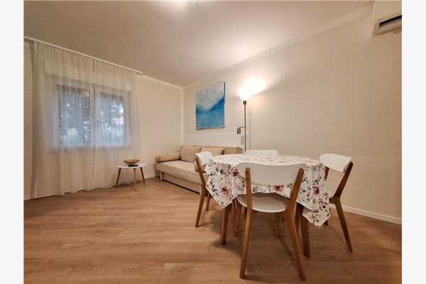 Apartment A1, for 5 persons