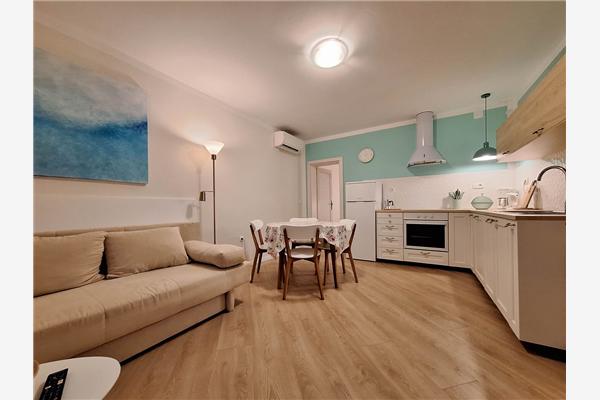 Apartment A1, for 5 persons