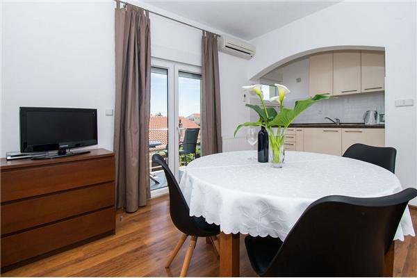 Apartment A1, for 3 persons