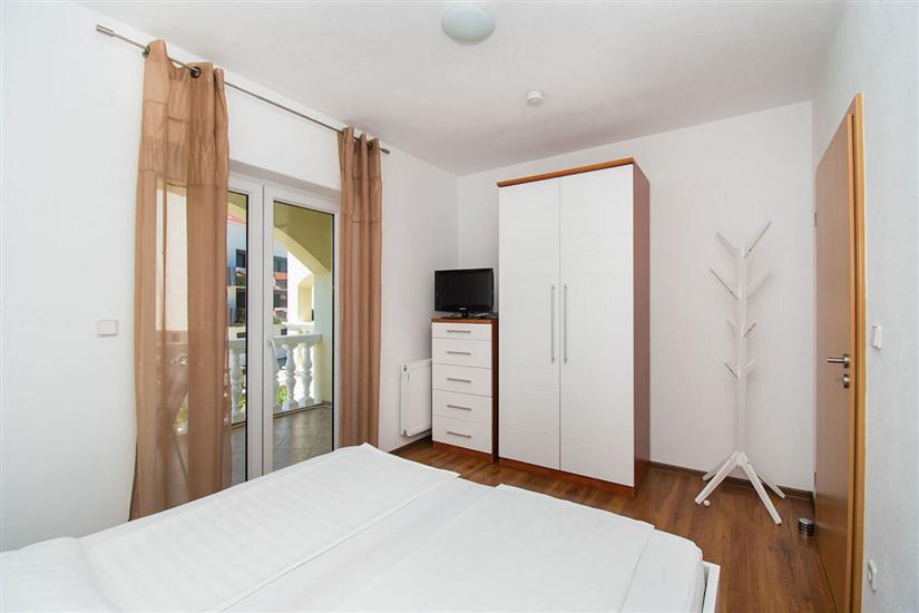 Apartment A2, for 4 persons