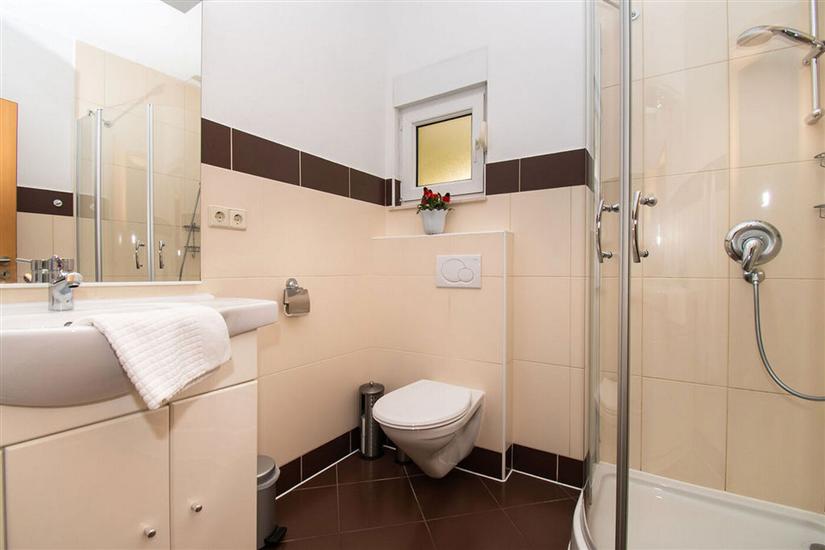 Apartment A3, for 5 persons