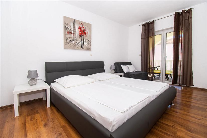 Apartment A3, for 5 persons