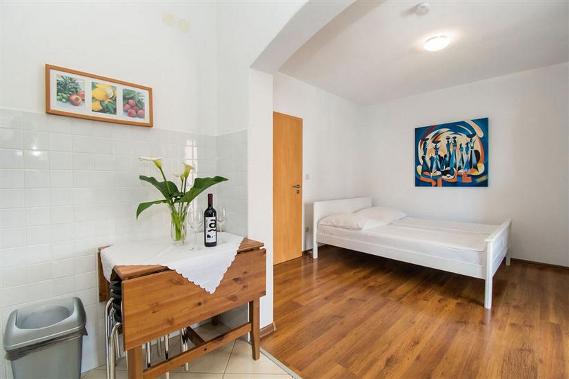 Apartment A3, for 5 persons