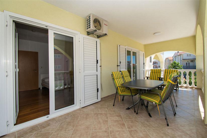 Apartment A3, for 5 persons