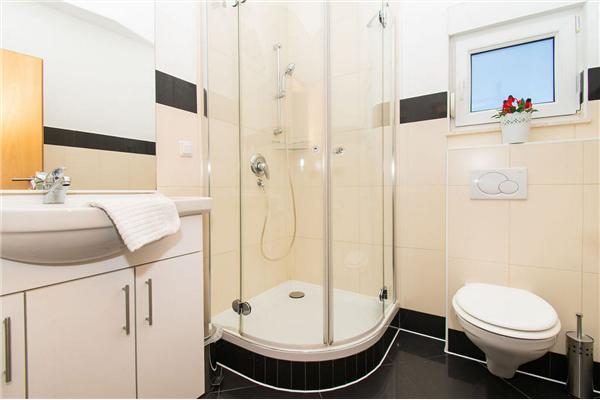 Apartment A4, for 3 persons