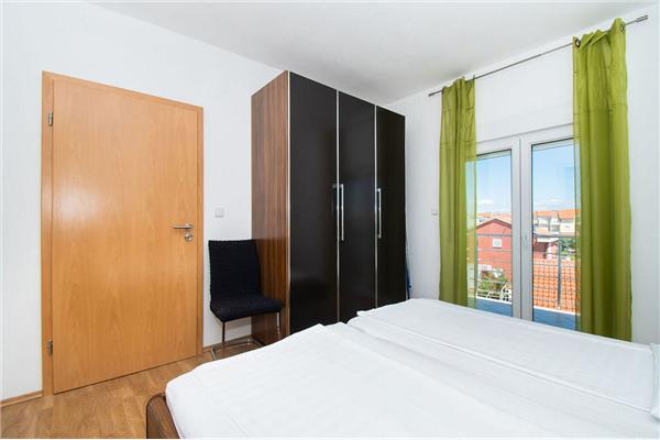 Apartment A4, for 3 persons