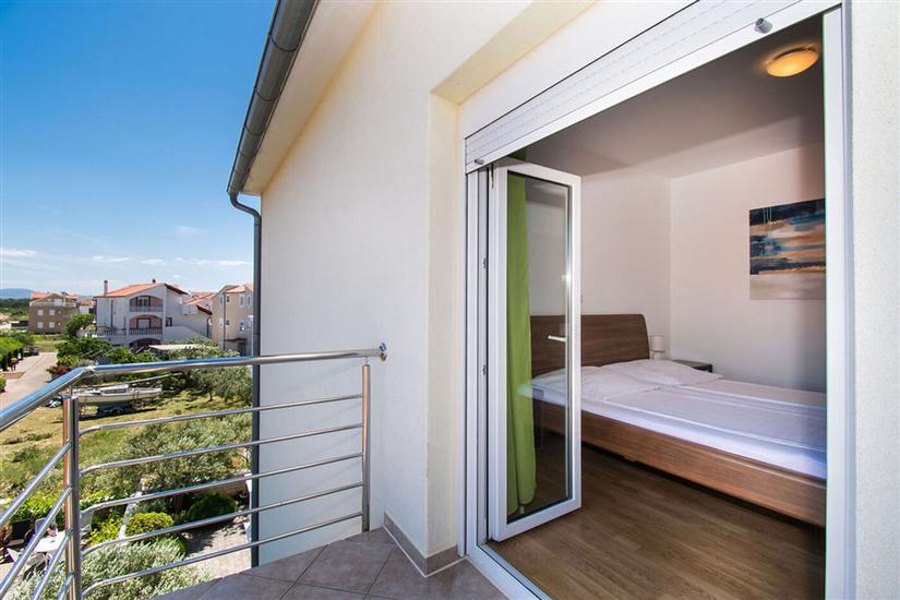 Apartment A4, for 3 persons