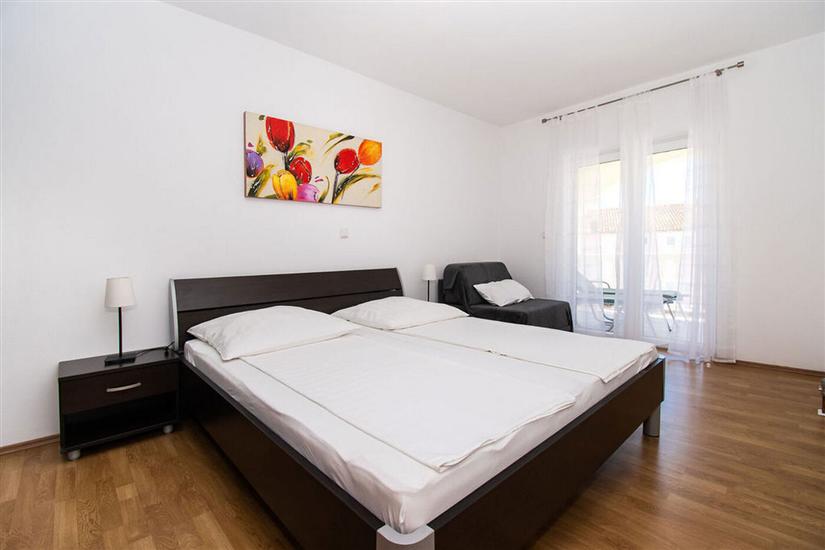 Apartment A6, for 5 persons