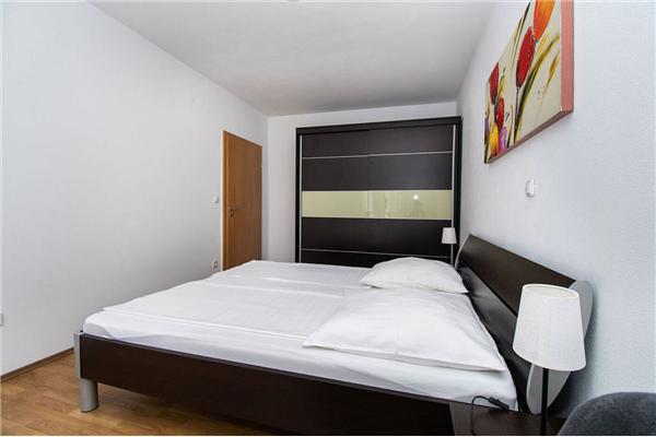 Apartment A6, for 5 persons