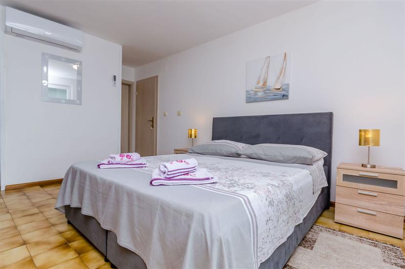 Apartment A2, for 3 persons