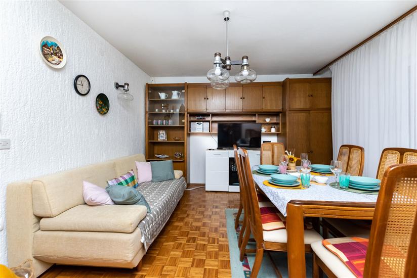 Ferienwohnung A1, für 8 Personen