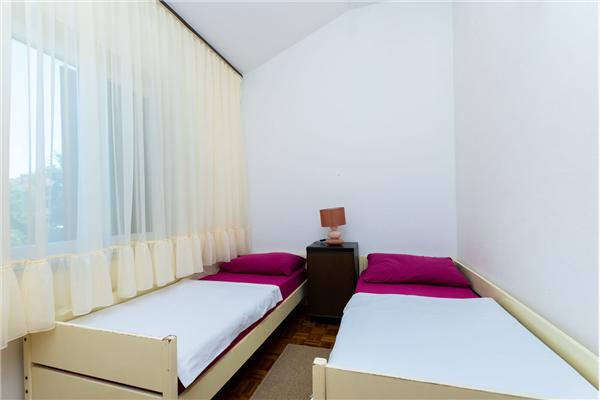 Ferienwohnung A1, für 8 Personen