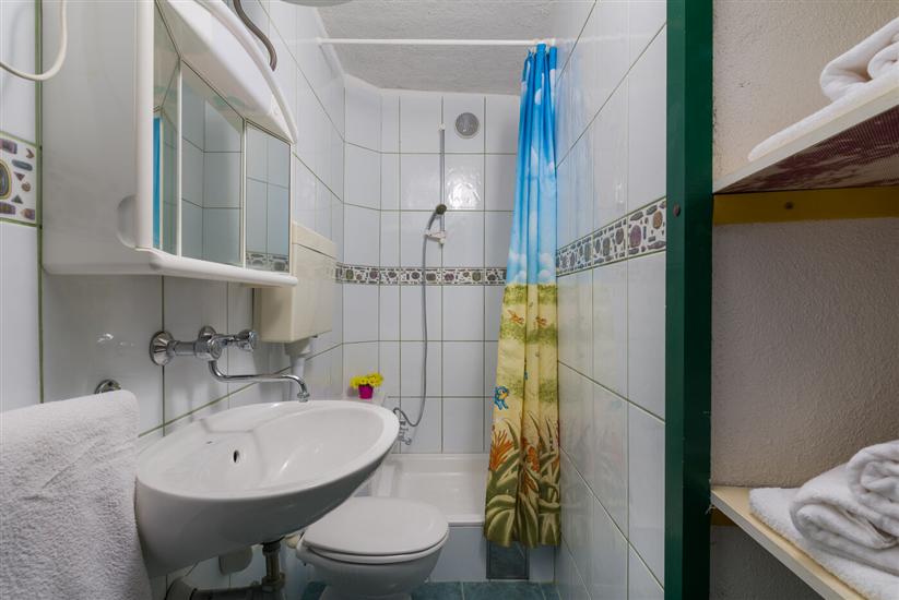 Apartment A5, for 4 persons