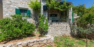 Apartman - Bol - otok Brac