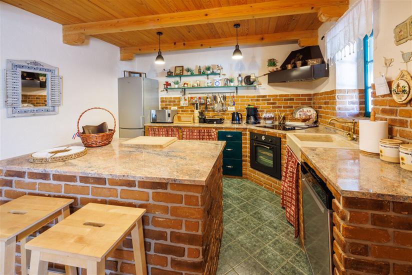 House K1, for 14 persons