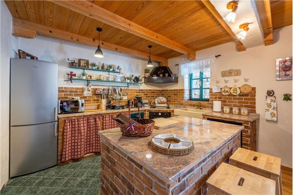 House K1, for 14 persons