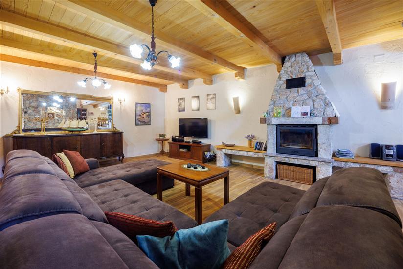 House K1, for 14 persons