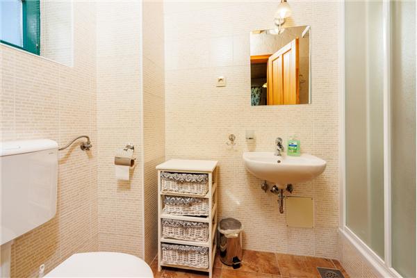 House K1, for 14 persons