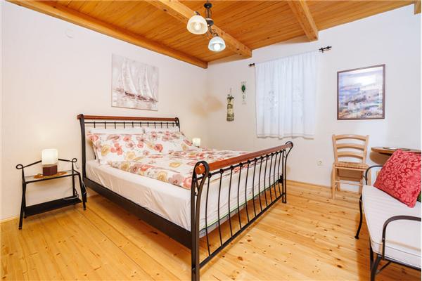 House K1, for 14 persons