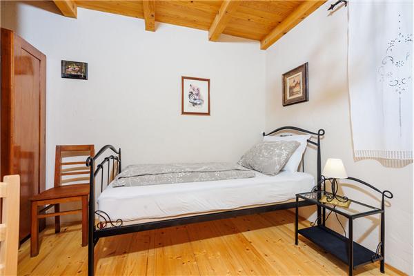 House K1, for 14 persons