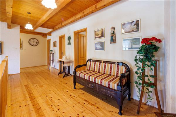 House K1, for 14 persons