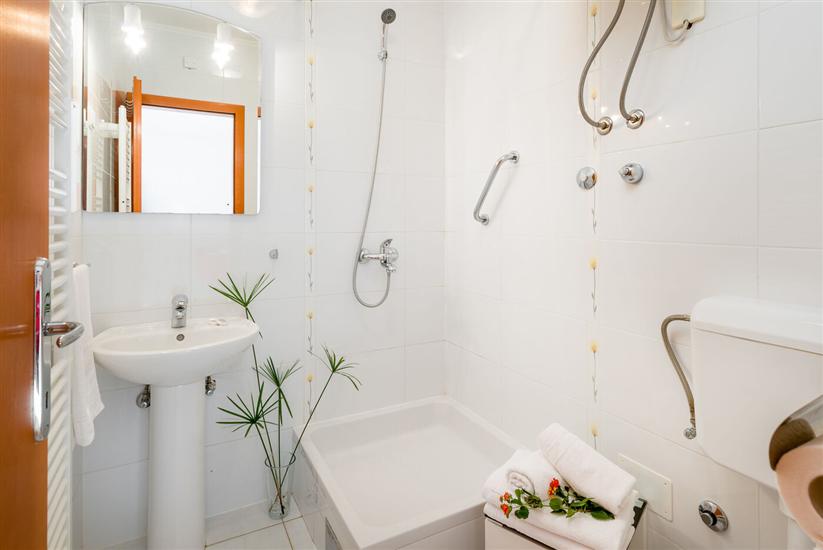 Apartment A2, for 3 persons