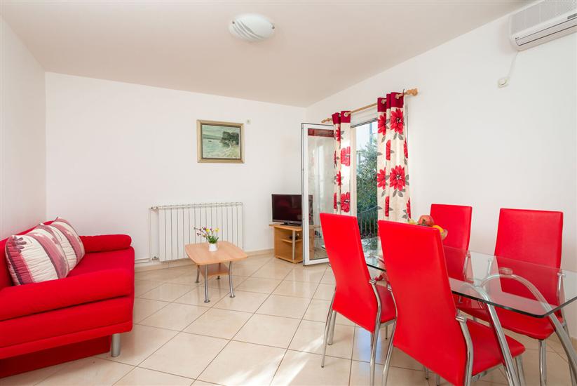 Apartment A2, for 3 persons