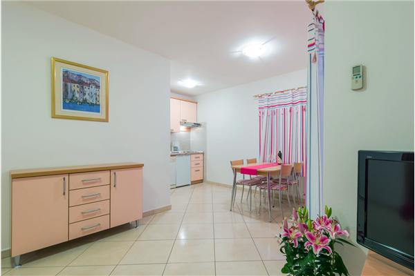Apartment A4, for 4 persons