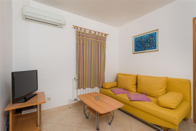 Apartment A7, for 4 persons